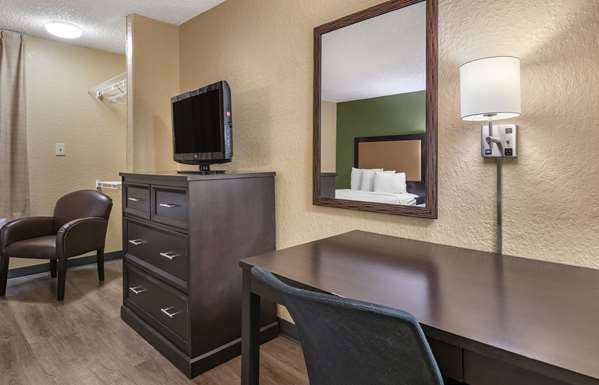  - Extended Stay America Suites Universal Studios Orlando - I-4, Exit 75B