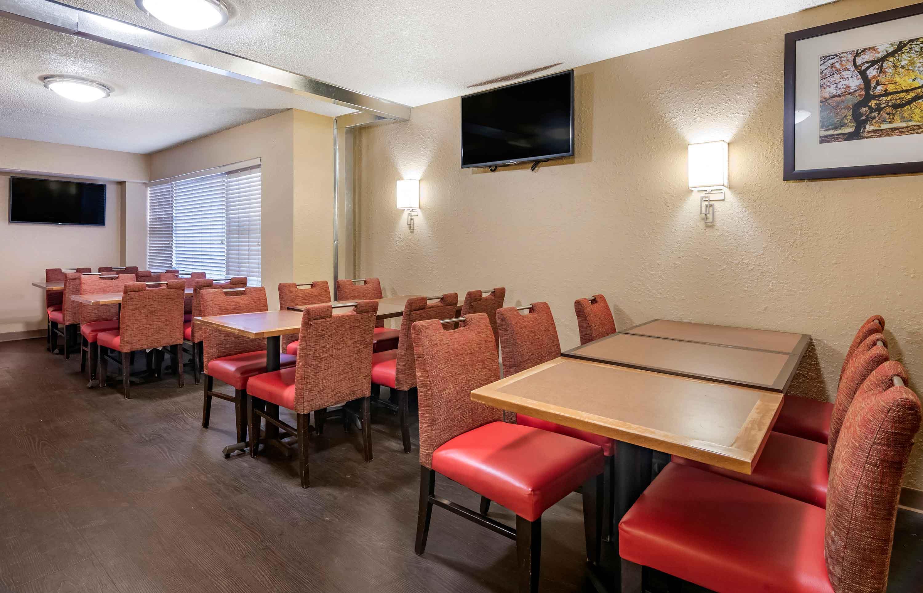 Breakfast Room | Extended Stay America Suites Orlando Theme Parks Major Blvd