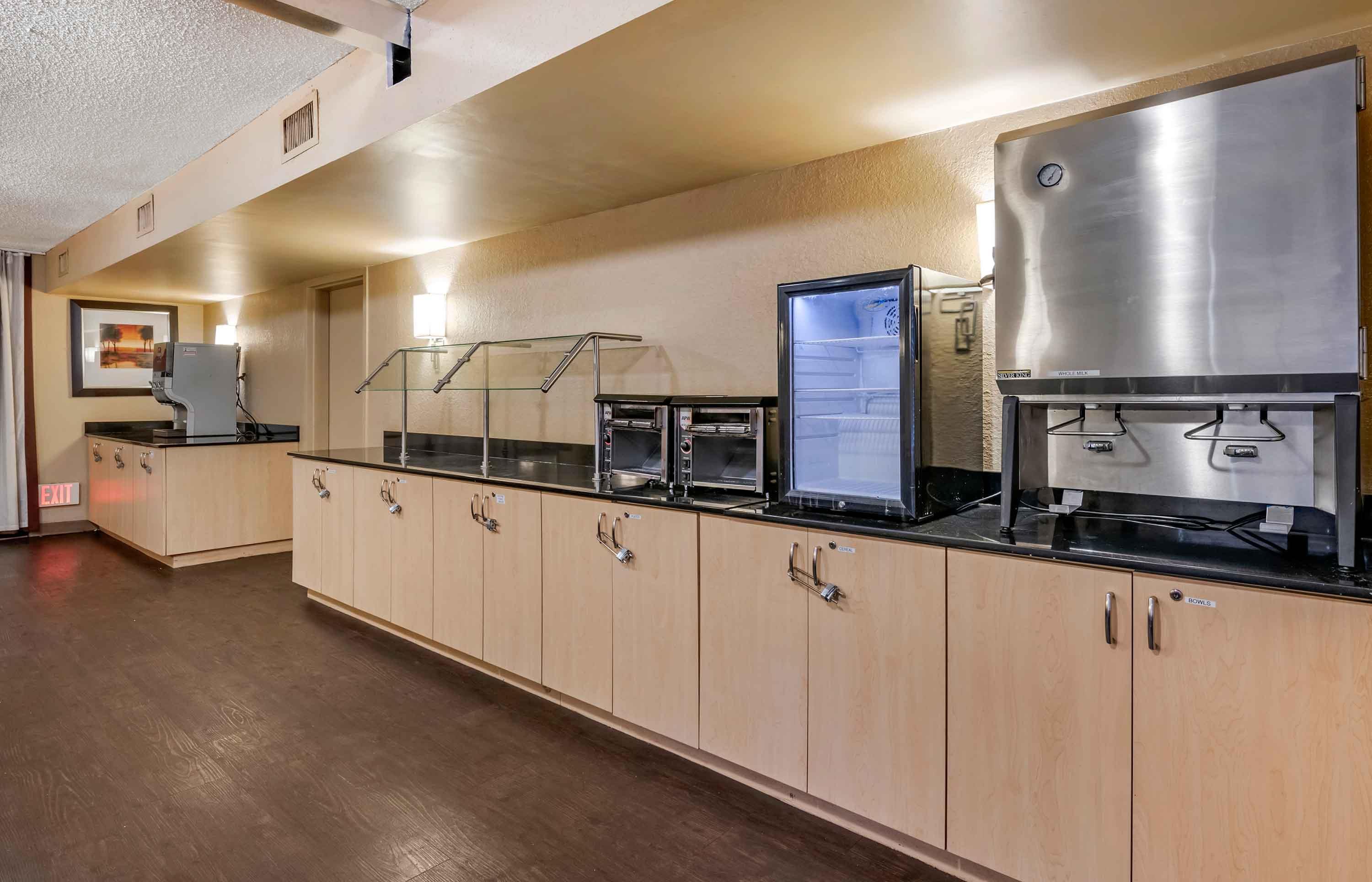 Free Grab-and-Go Breakfast | Extended Stay America Suites Orlando Theme Parks Major Blvd
