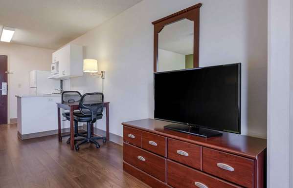  - Extended Stay America Suites 1036 Greenwood Blvd - I-4, Exit 98