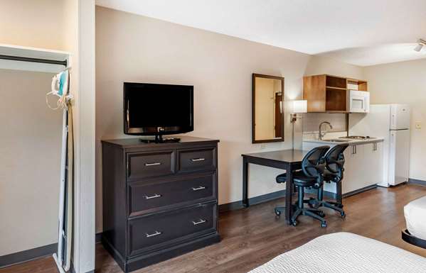  - Extended Stay America Suites Plantation