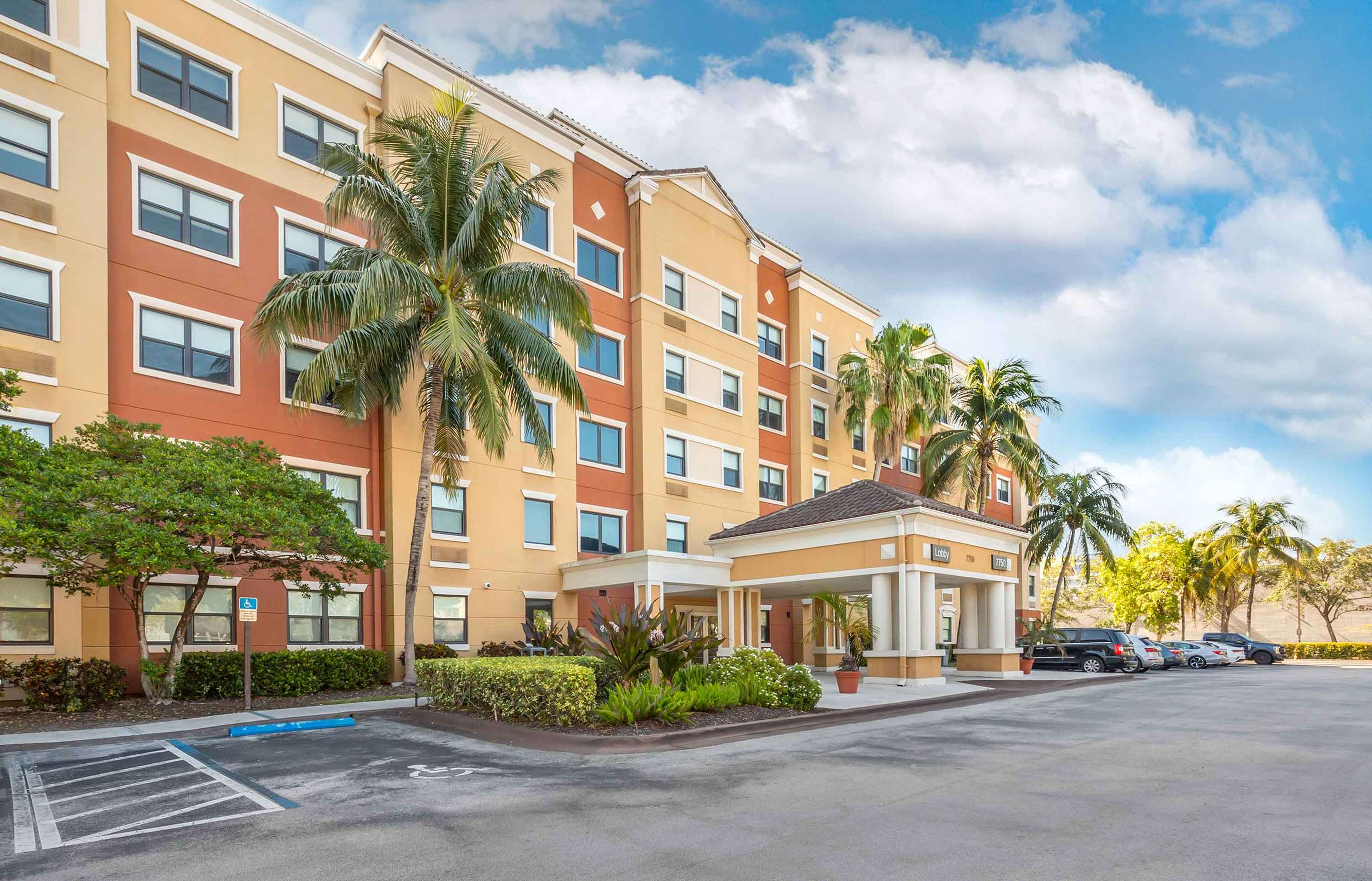 Exterior | Extended Stay America Premier Suites - Miami - Airport - Doral - 25th Street