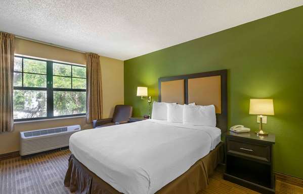  - Extended Stay America Suites Spruce Street Airport Tampa