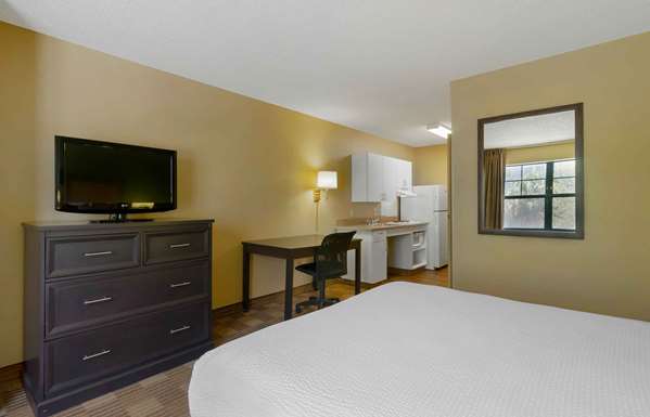  - Extended Stay America Suites Spruce Street Airport Tampa