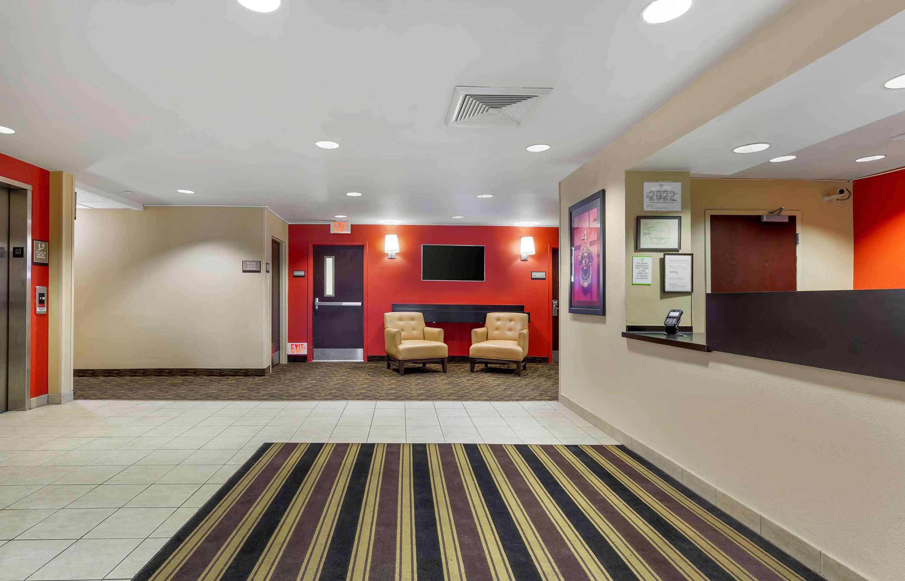 Lobby and Guest Check-in