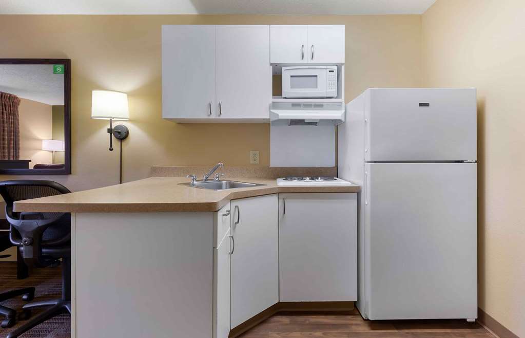 EXTENDED STAY AMERICA SUITES-guestroom-Guest Room,Guest Room Amenity,Kitchen/Kitchenette,On-Site.jpg