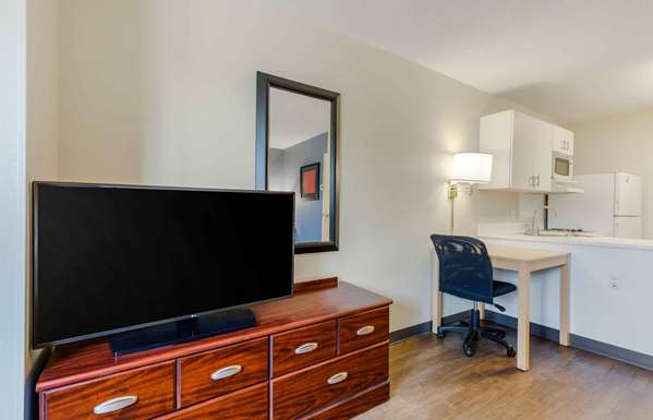  - Extended Stay America Suites Milestone Germantown - I-270, Exit 16