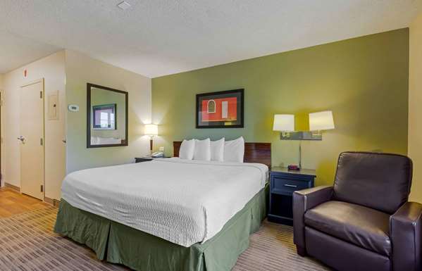  - Extended Stay America Suites Milestone Germantown - I-270, Exit 16