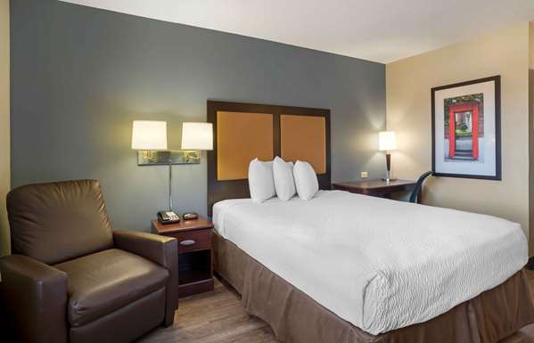  - Extended Stay America Suites Frederick - I-270, Exit 31