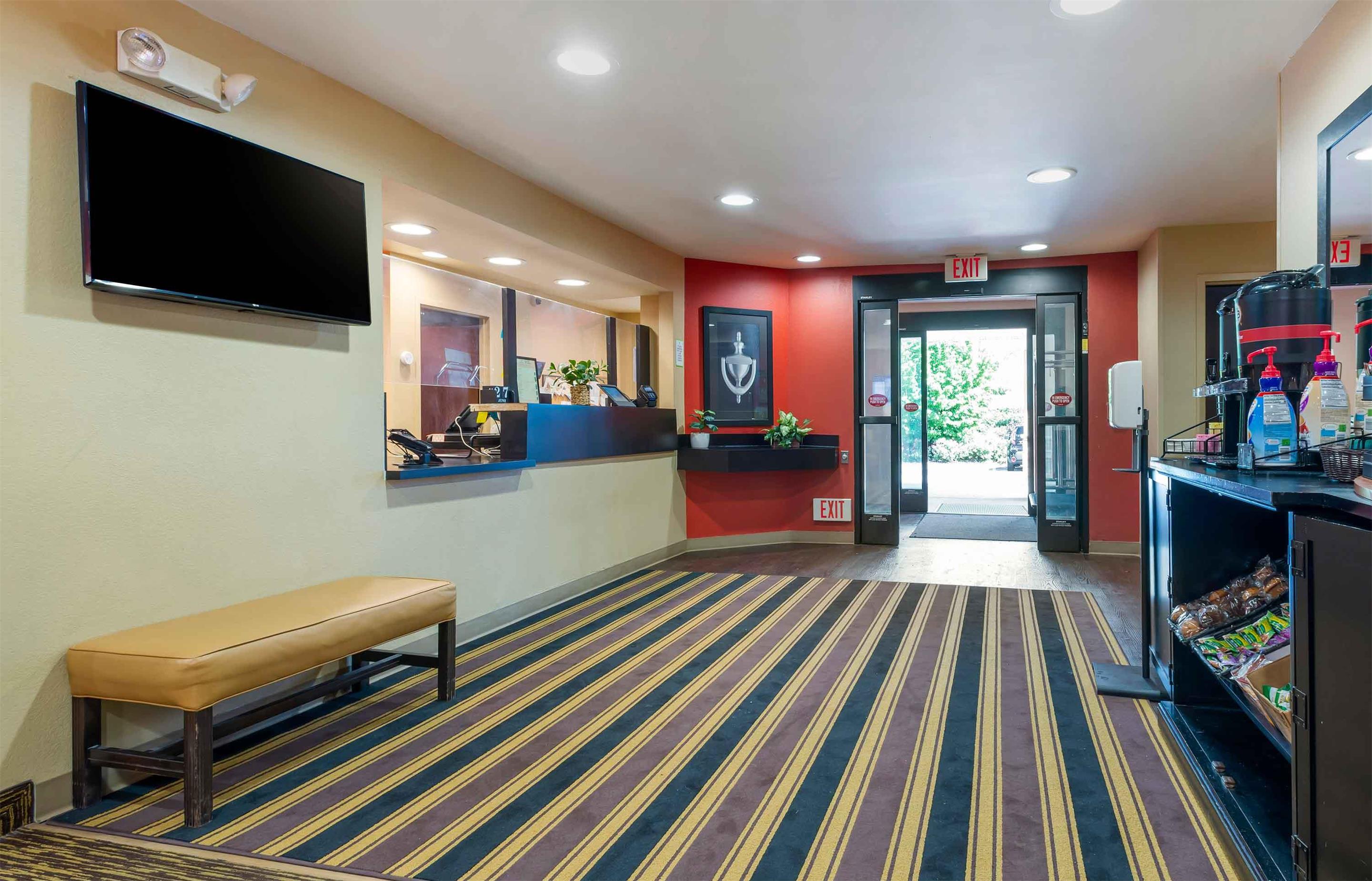 Lobby and Guest Check-in | Extended Stay America Suites Mt Olive Budd Lake