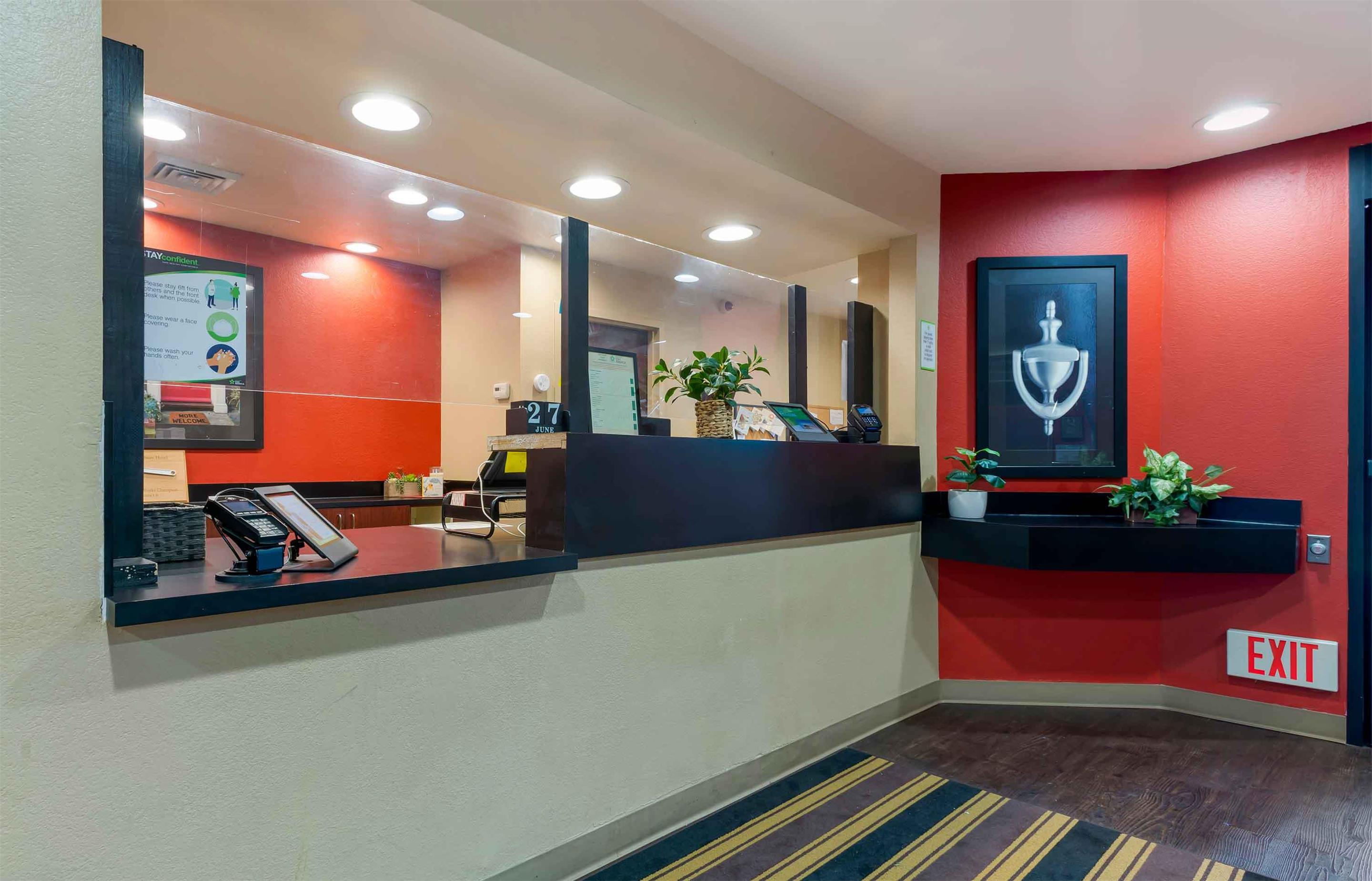 Lobby and Guest Check-in | Extended Stay America Suites Mt Olive Budd Lake
