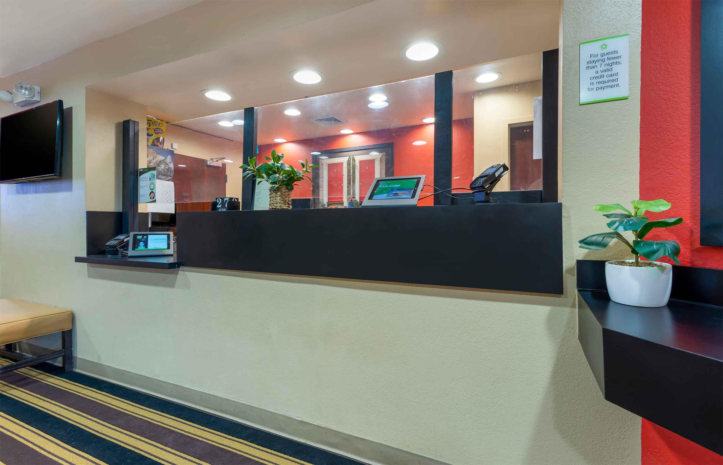 Lobby and Guest Check-in | Extended Stay America Suites Mt Olive Budd Lake