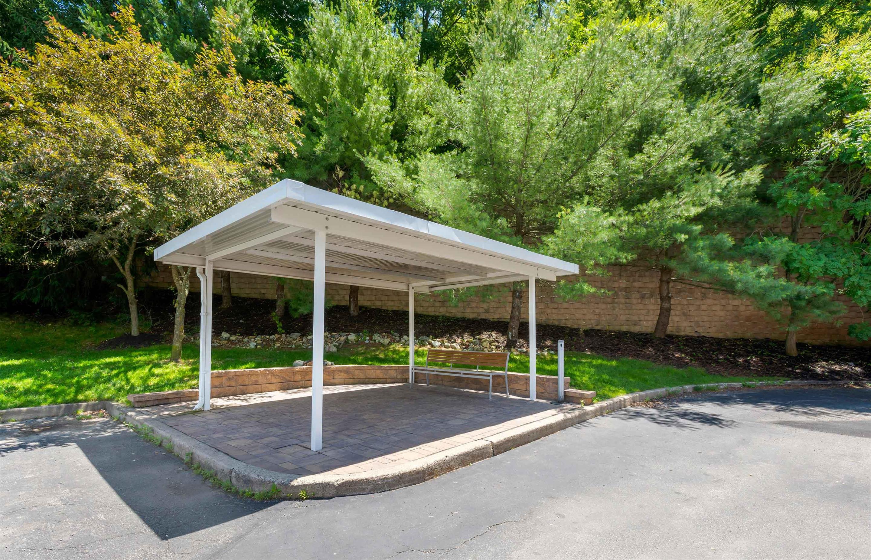 Picnic Area | Extended Stay America Suites Mt Olive Budd Lake