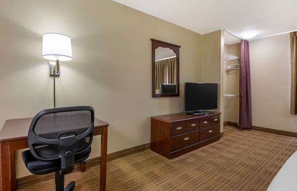 - Extended Stay America Suites Champaign - I-74, Exit 181