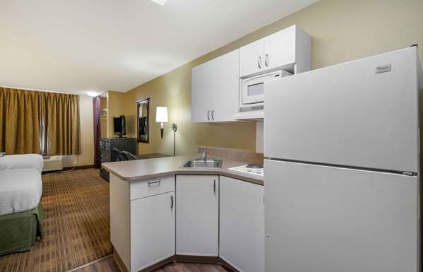  - Extended Stay America Suites Champaign - I-74, Exit 181