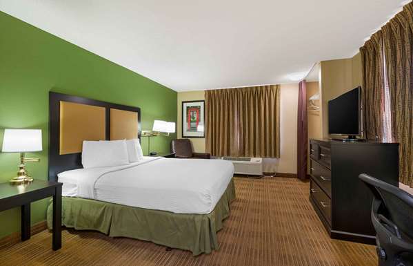  - Extended Stay America Suites Champaign - I-74, Exit 181