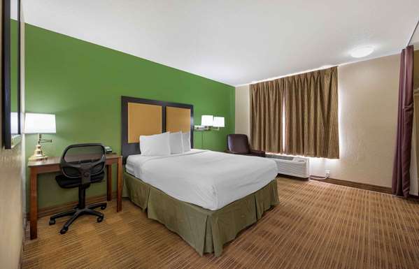  - Extended Stay America Suites Champaign - I-74, Exit 181