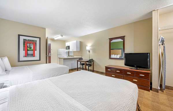  - Extended Stay America Suites Airport Indianapolis - I-74 & I-465, Exit 11