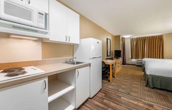  - Extended Stay America Suites Blue Ash North
