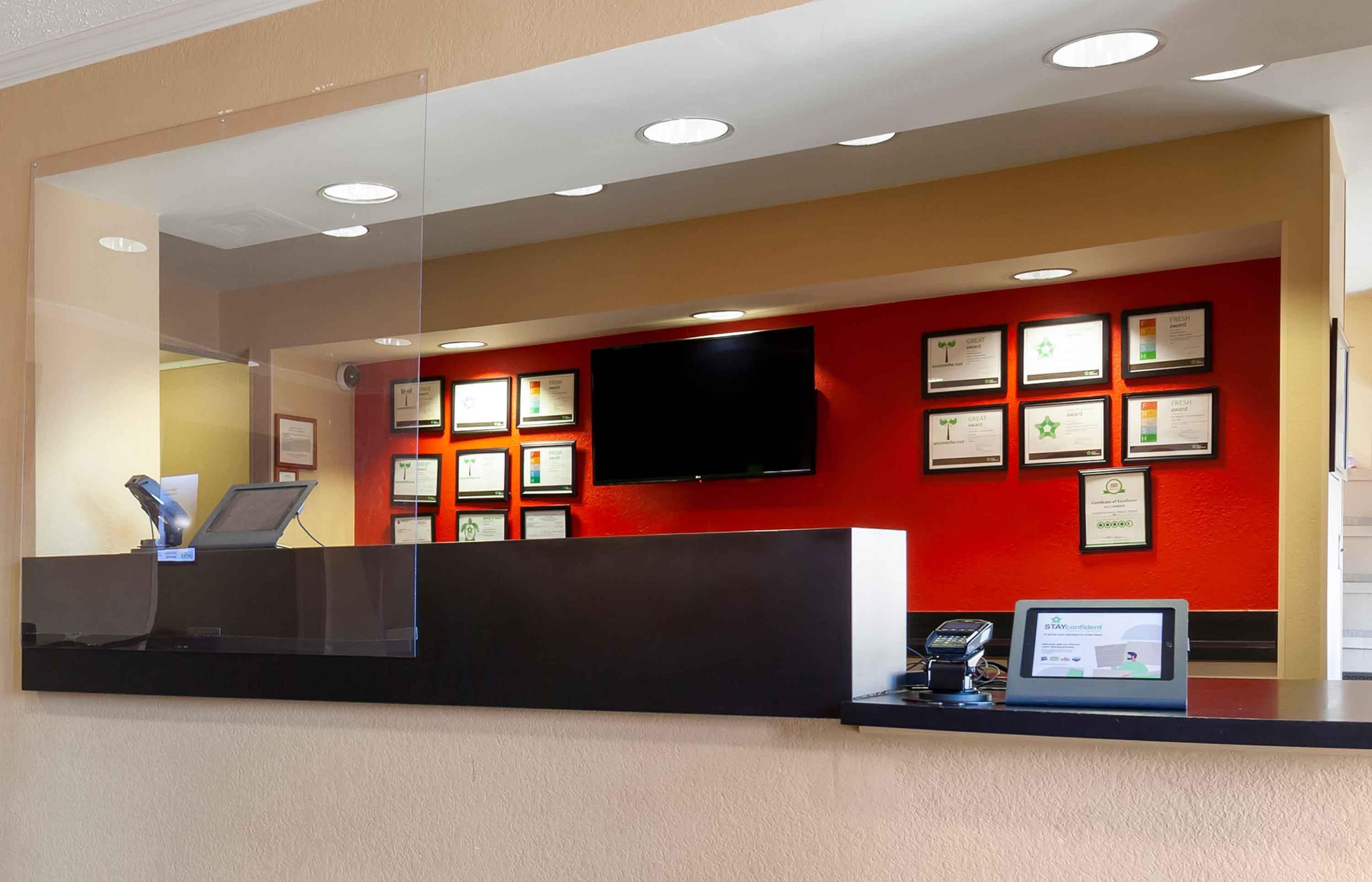 Lobby and Guest Check-in