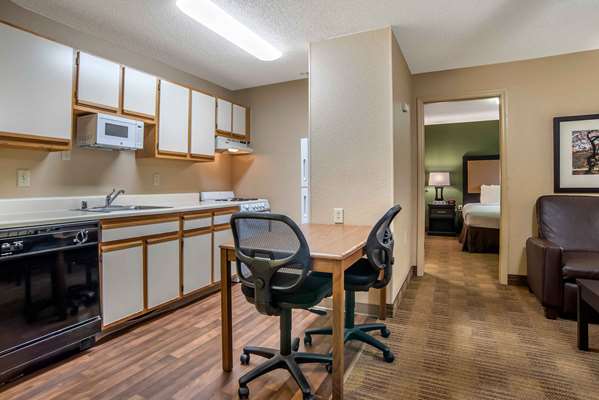  - Extended Stay America Suites University South Ann Arbor - I-94, Exit 177