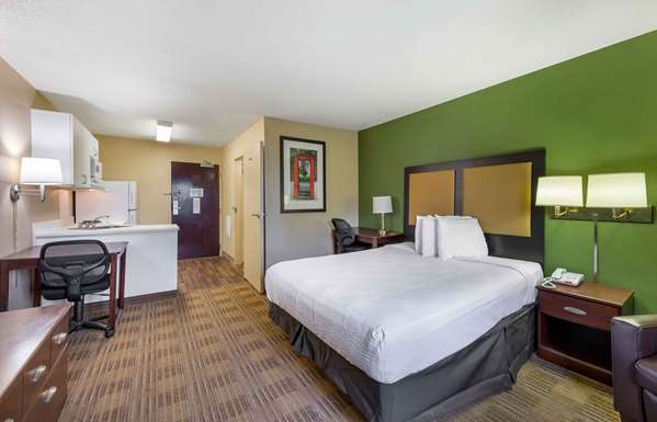  - Extended Stay America Suites Beachwood - I-271, Exit 29