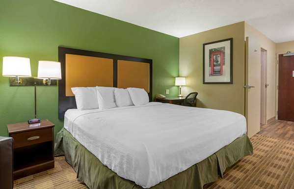  - Extended Stay America Suites Schaumburg - I-90, Exit 65