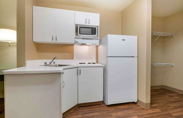 - Extended Stay America Suites Schaumburg - I-90, Exit 65