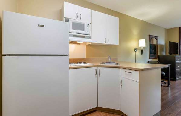  - Extended Stay America Suites Bloomington