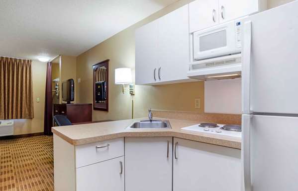  - Extended Stay America Suites Metairie - I-10, Exit 228