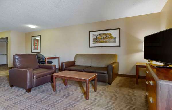  - Extended Stay America Suites West El Paso - I-10, Exit 13
