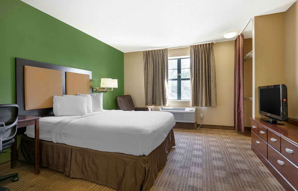 EXTENDED STAY AMERICA SELECT-guestroom-Guest Room,On-Site.jpg