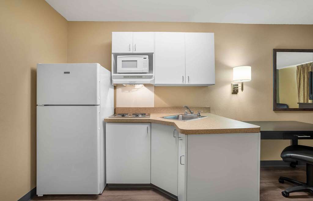 EXTENDED STAY AMERICA SELECT-guestroom-Guest Room,Kitchen/Kitchenette,On-Site.jpg