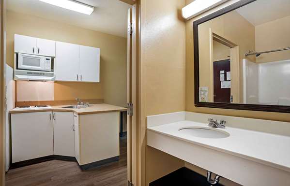  - Extended Stay America Suites Baton Rouge - I-10, Exit 158
