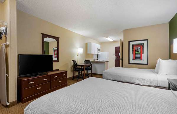  - Extended Stay America Suites Laredo - I-35, Exit 4
