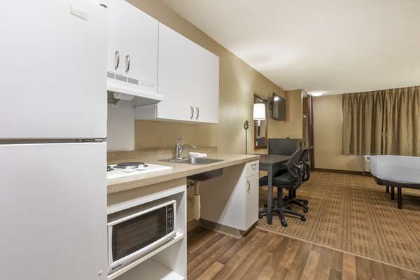  - Extended Stay America Suites Columbia - I-70, Exit 124