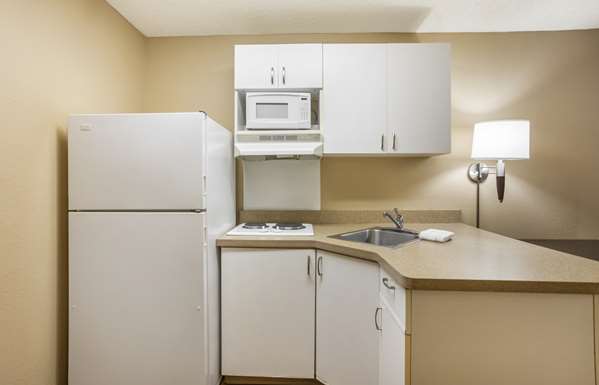  - Extended Stay America Suites Columbia - I-70, Exit 124