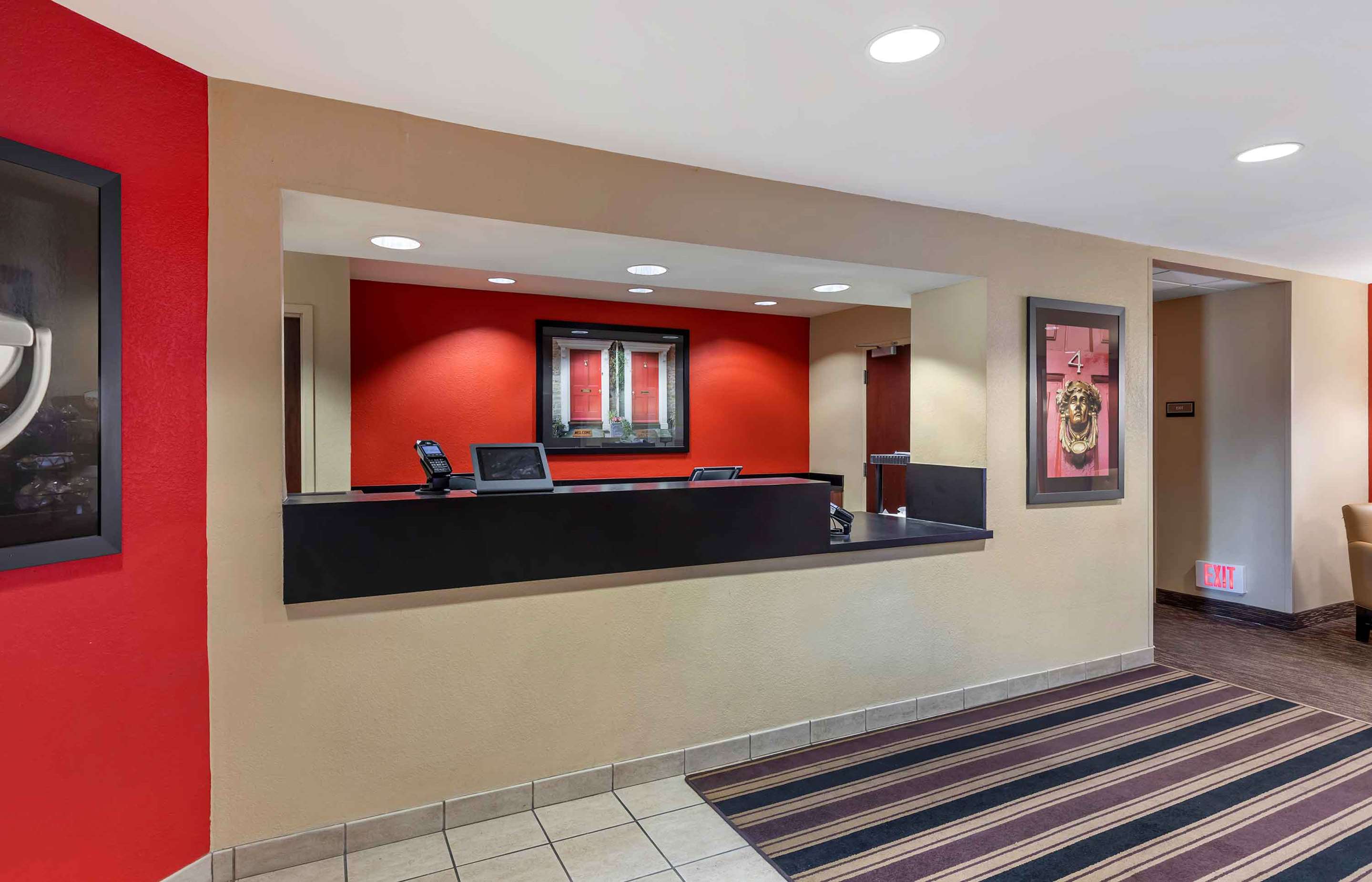 Lobby and Guest Check-in