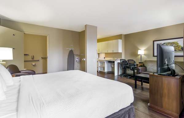  - Extended Stay America Suites Silverlake Everett