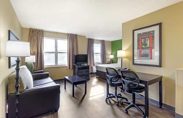  - Extended Stay America Suites Silverlake Everett