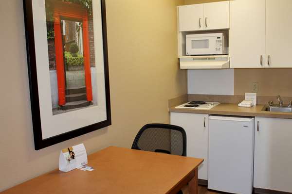  - Extended Stay America Suites Airport Albuquerque - I-25, Exit 222