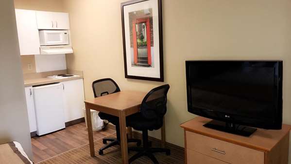  - Extended Stay America Suites Airport Albuquerque - I-25, Exit 222
