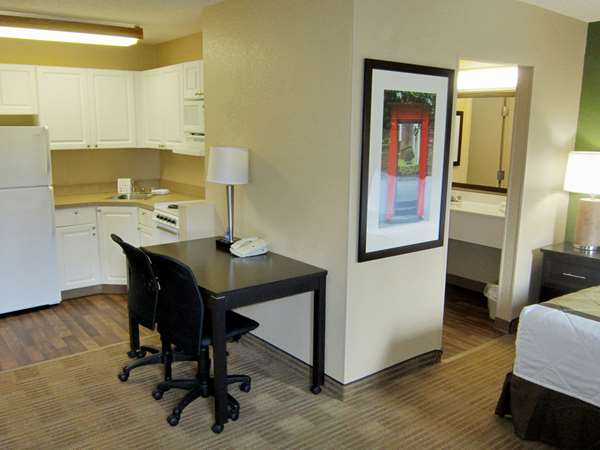  - Extended Stay America Suites Alameda Airport