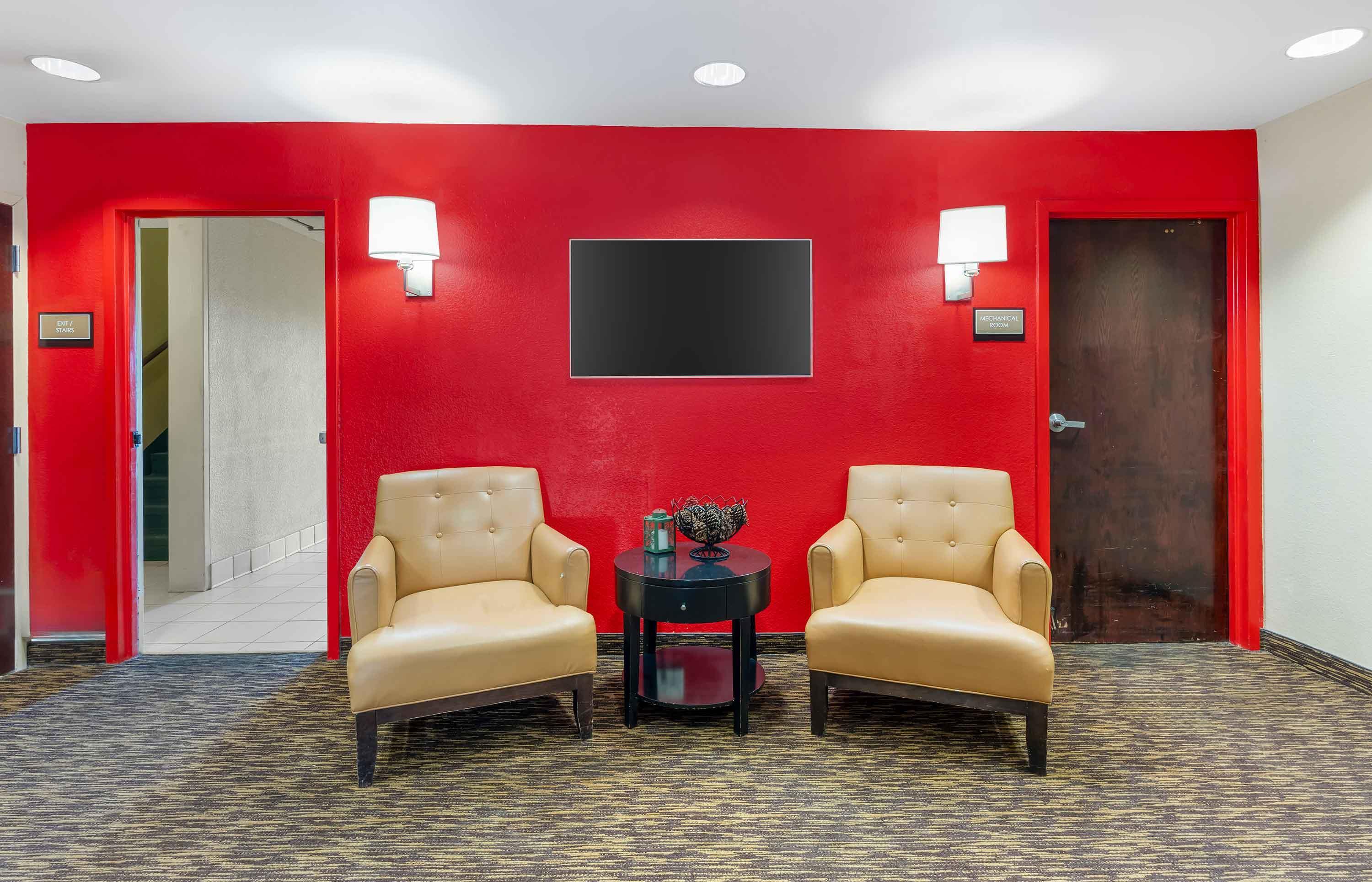 Lobby and Guest Check-in