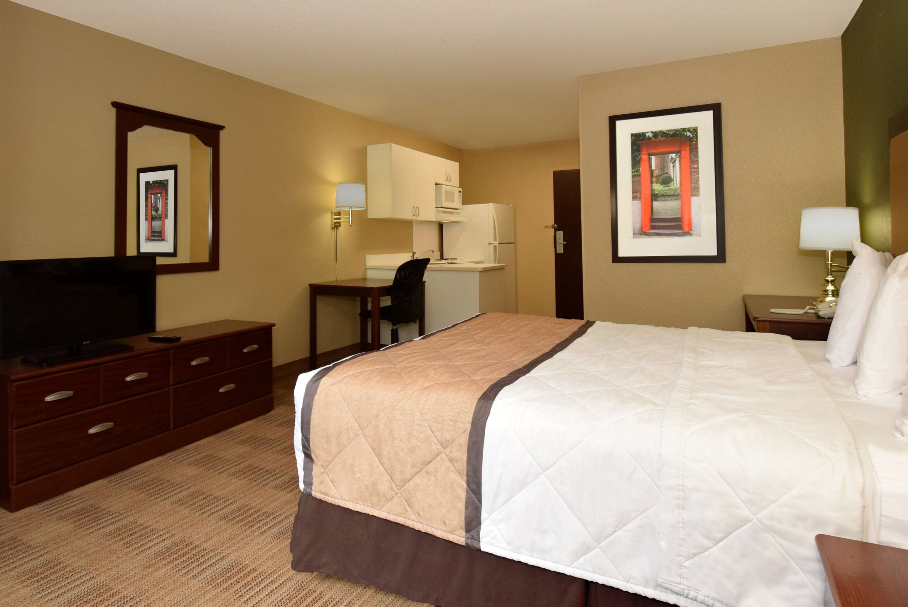 Extended Stay America - Los Angeles - LAX Airport – Los Angeles, CA