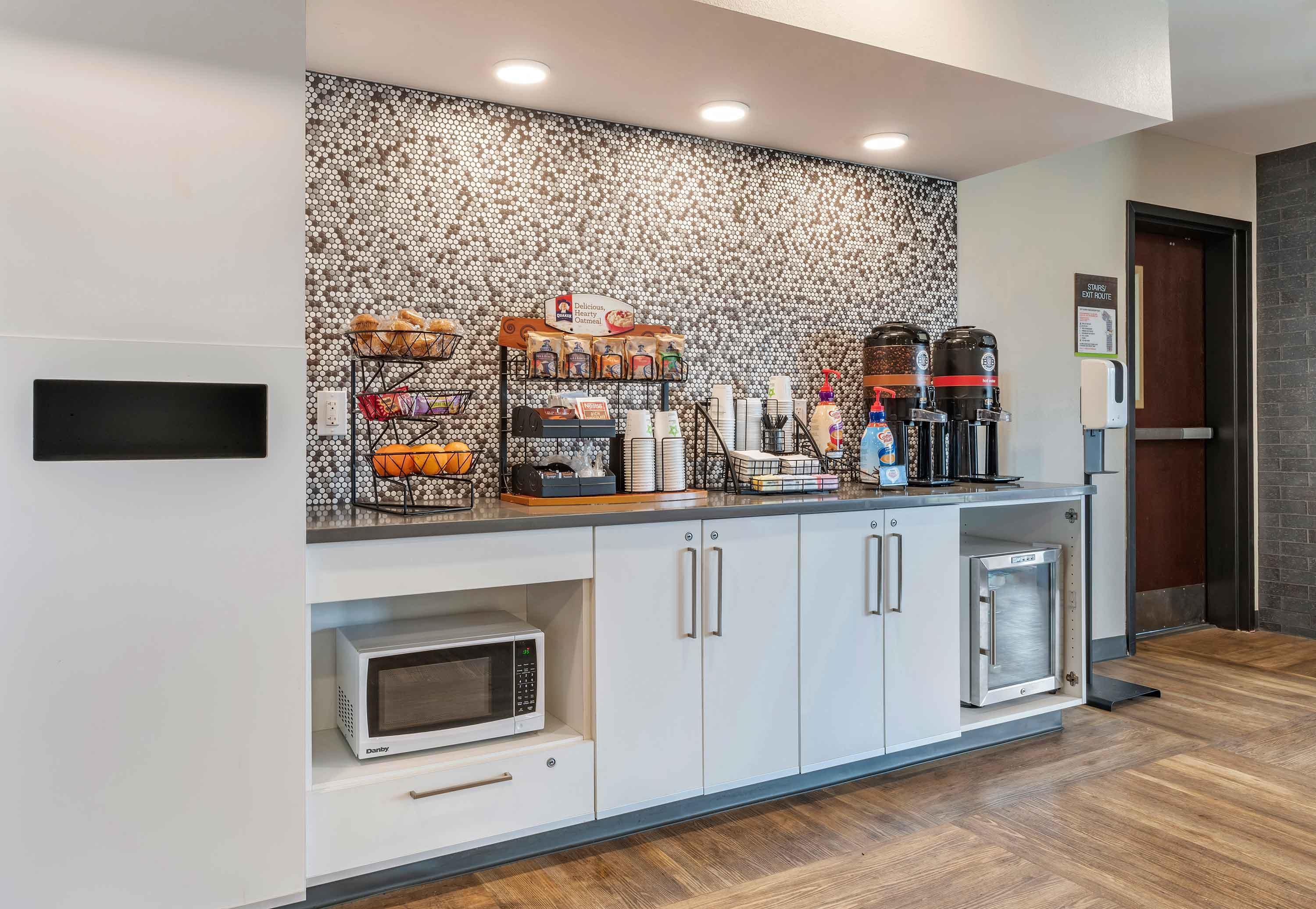Free Grab-and-Go Breakfast | Extended Stay America Oakland - Alameda