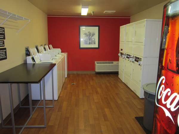 Amenities - Extended Stay America Suites Richmond - I-80, Exit 19B