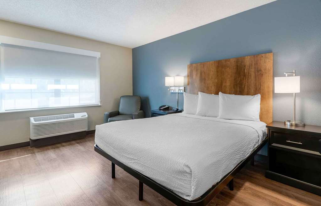 EXTENDED STAY AMERICA SUITES-guestroom-Guest Room,On-Site.jpg