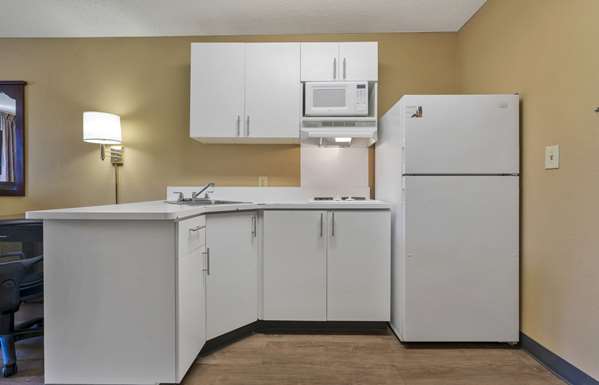  - Extended Stay America Suites Stockton - I-5, Exit 476