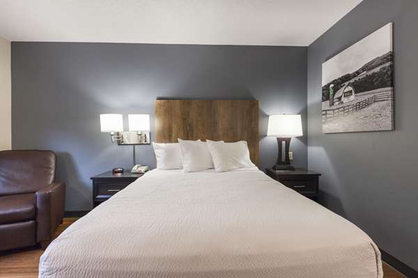  - Extended Stay America Premier Suites Belmont - US 101, Exit 412